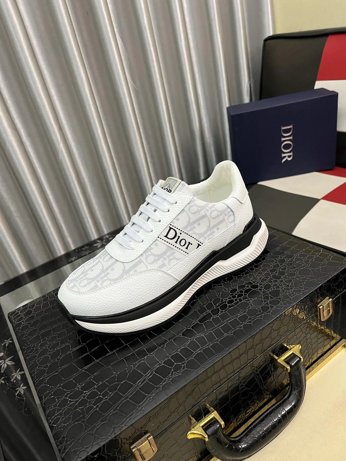 Men's Men's Shoes 💰438⌚️⌚️"Dior DIOR*" latest hot style casual shoes, top brand [seduce] luxury~purchase, top~quality. [Strong] The upper is made of imported breathable cowhide with material ➕ breathable sheepskin feet (•) and fine workmanship. Code number: 38-443️⃣Colors available